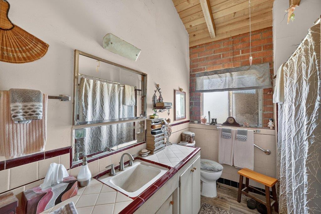 211 Smith Road Property Photo 58