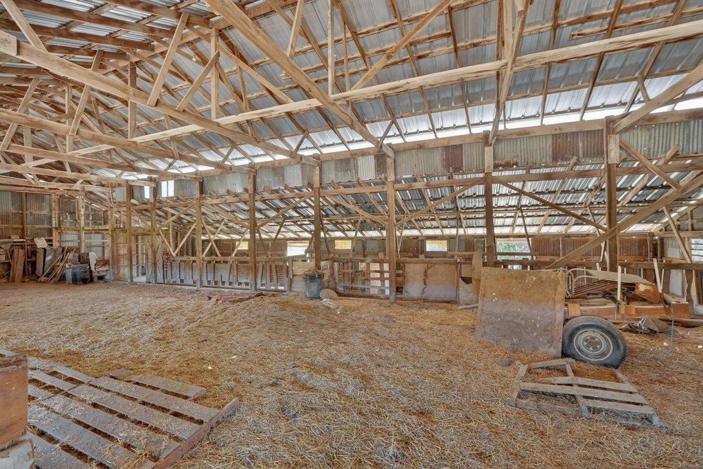 211 Smith Road Property Photo 66