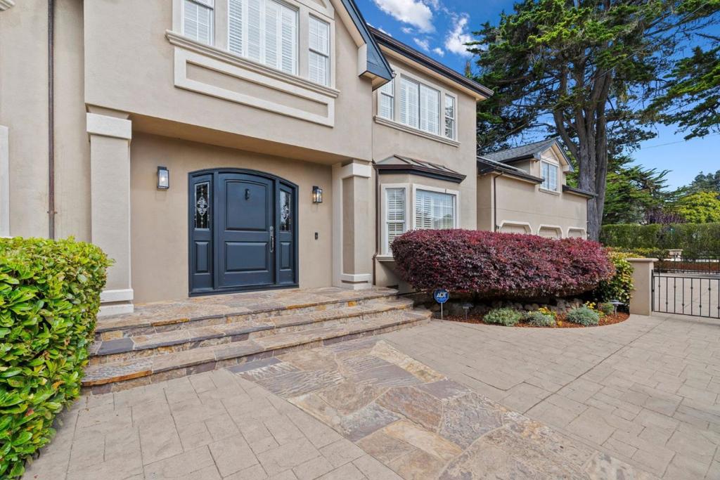 400 Seaview Drive Property Photo 14