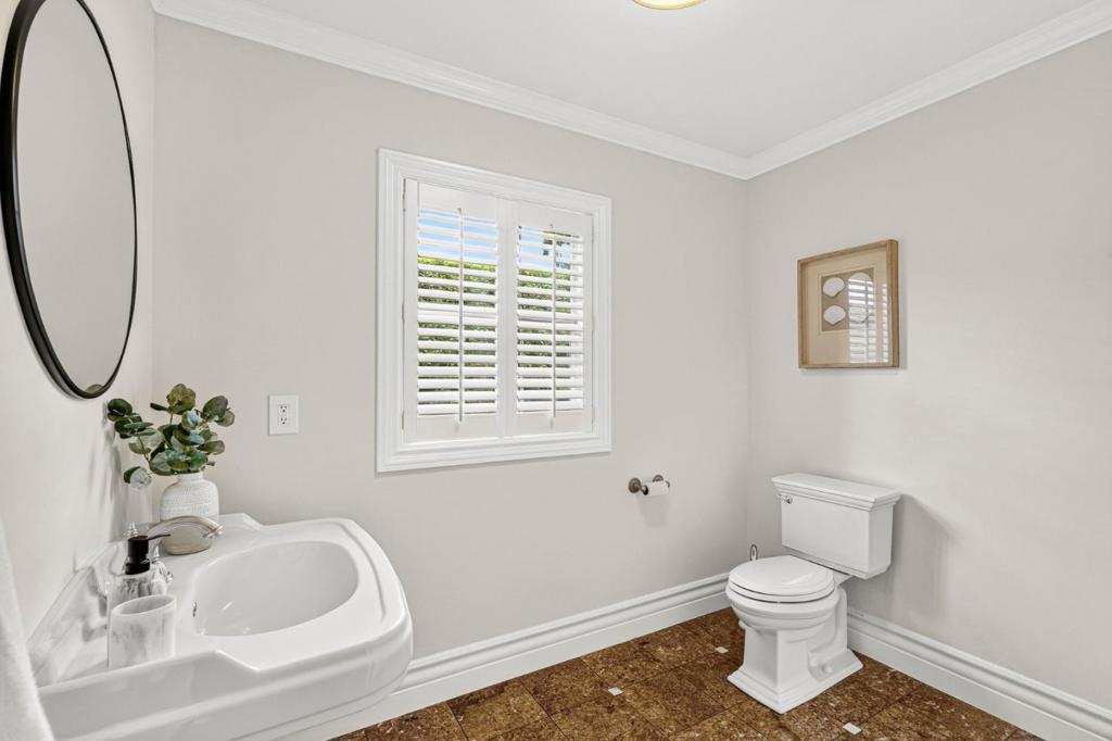 400 Seaview Drive Property Photo 31