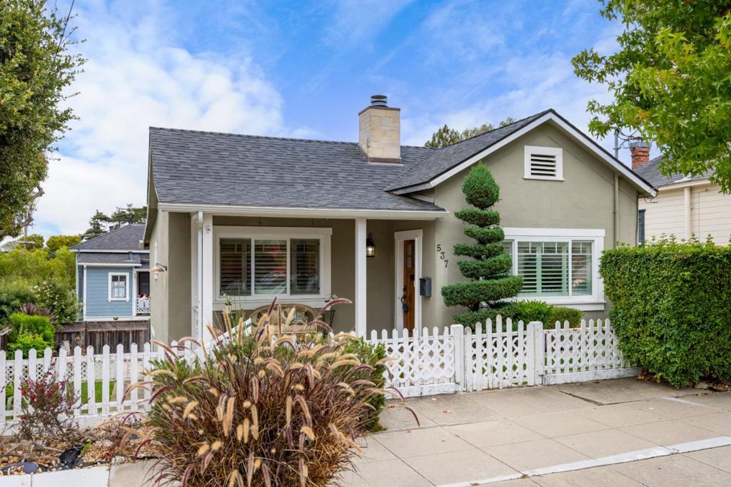 537 Larkin Street Property Photo 1