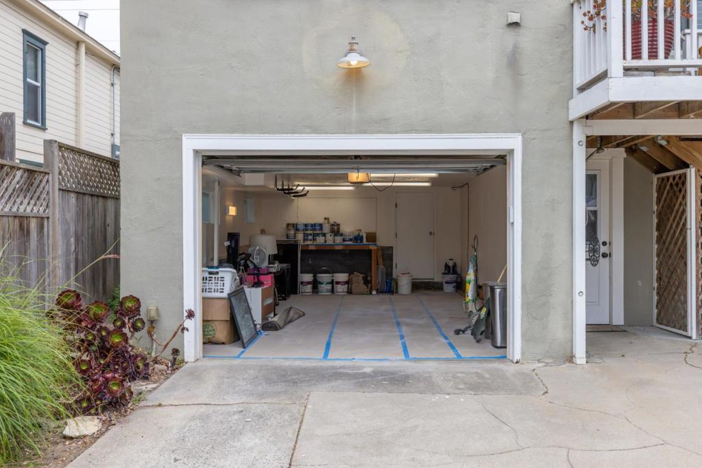 537 Larkin Street Property Photo 34