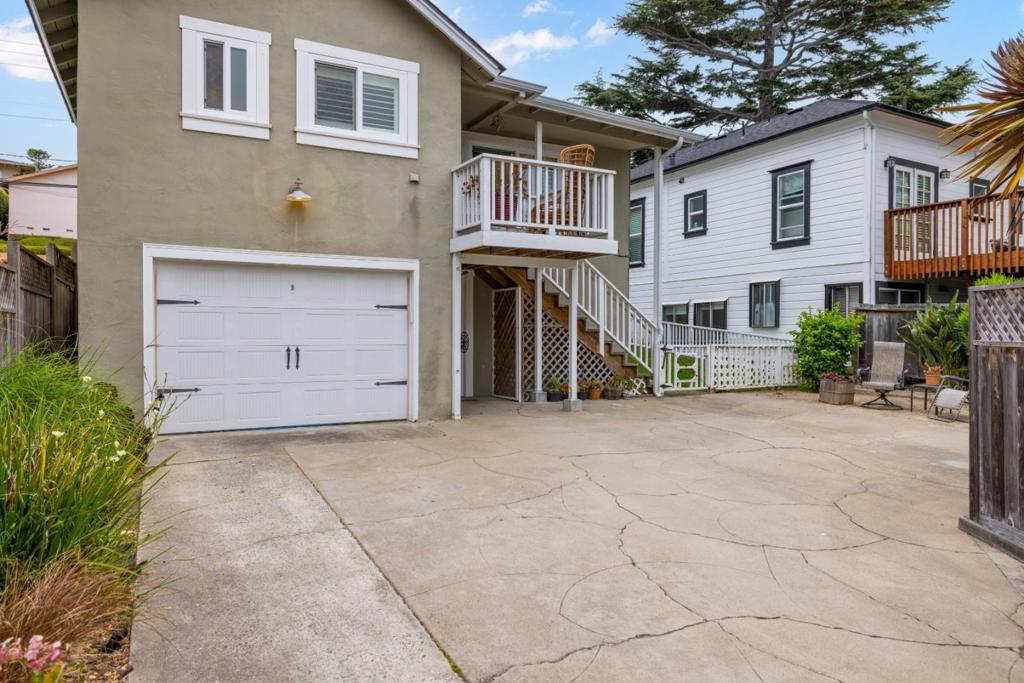 537 Larkin Street Property Photo 39