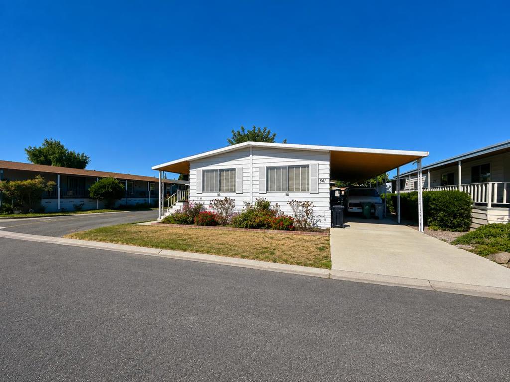 541 Millpond Drive 541 Property Photo 1