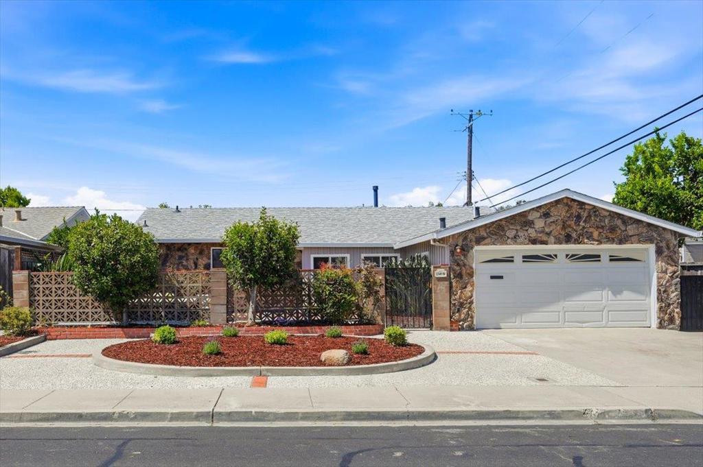 2419 Brannan Place Property Photo 1
