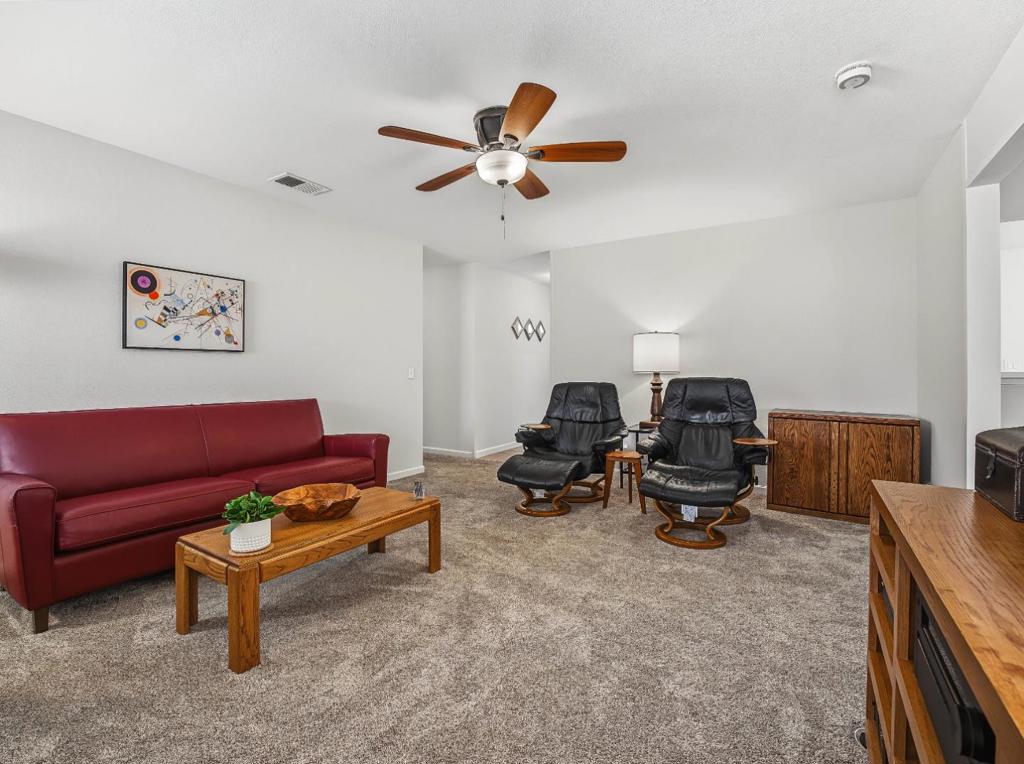 5707 Snell Way Property Photo 18