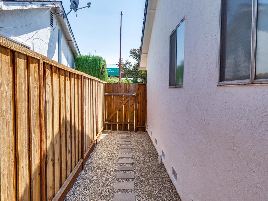 5707 Snell Way Property Photo 46
