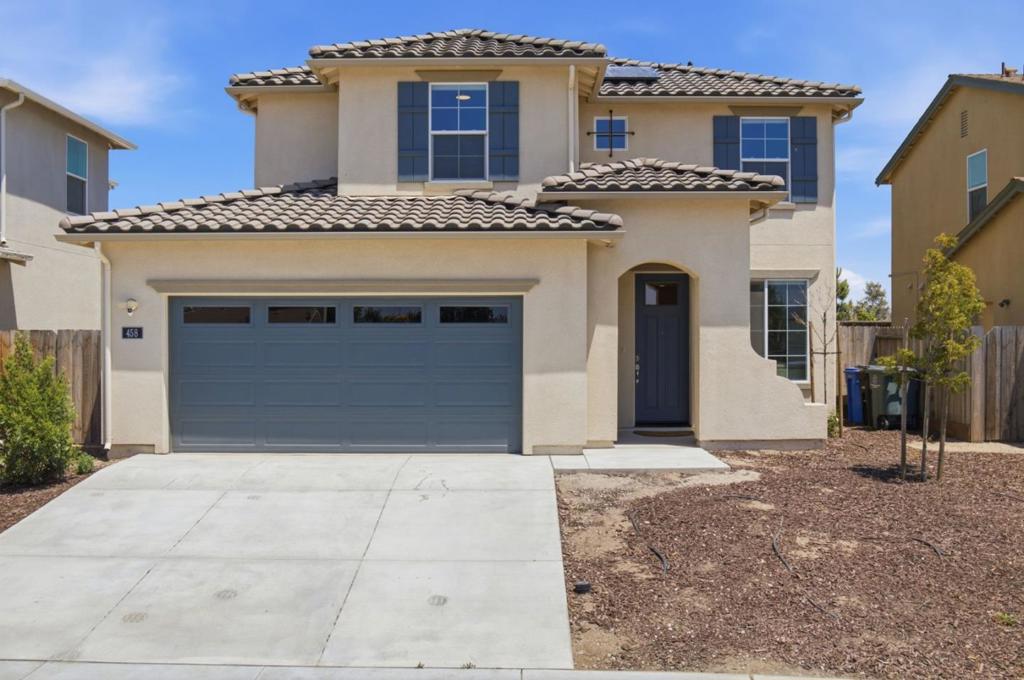458 Liberty Court Property Photo 1
