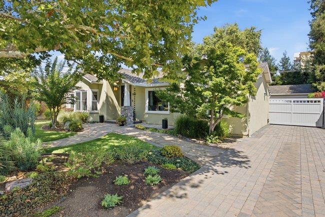 880 Opal Drive Property Photo 2