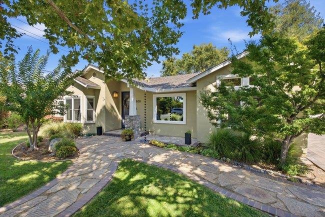 880 Opal Drive Property Photo 4