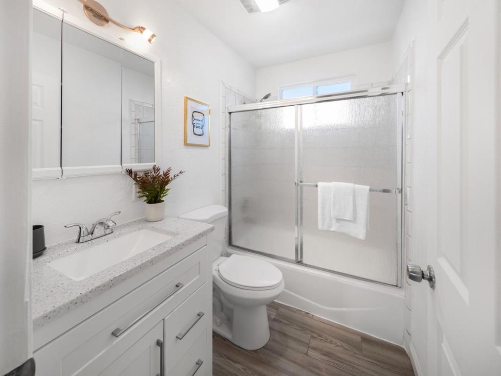 100 Beacon Drive Property Photo 11