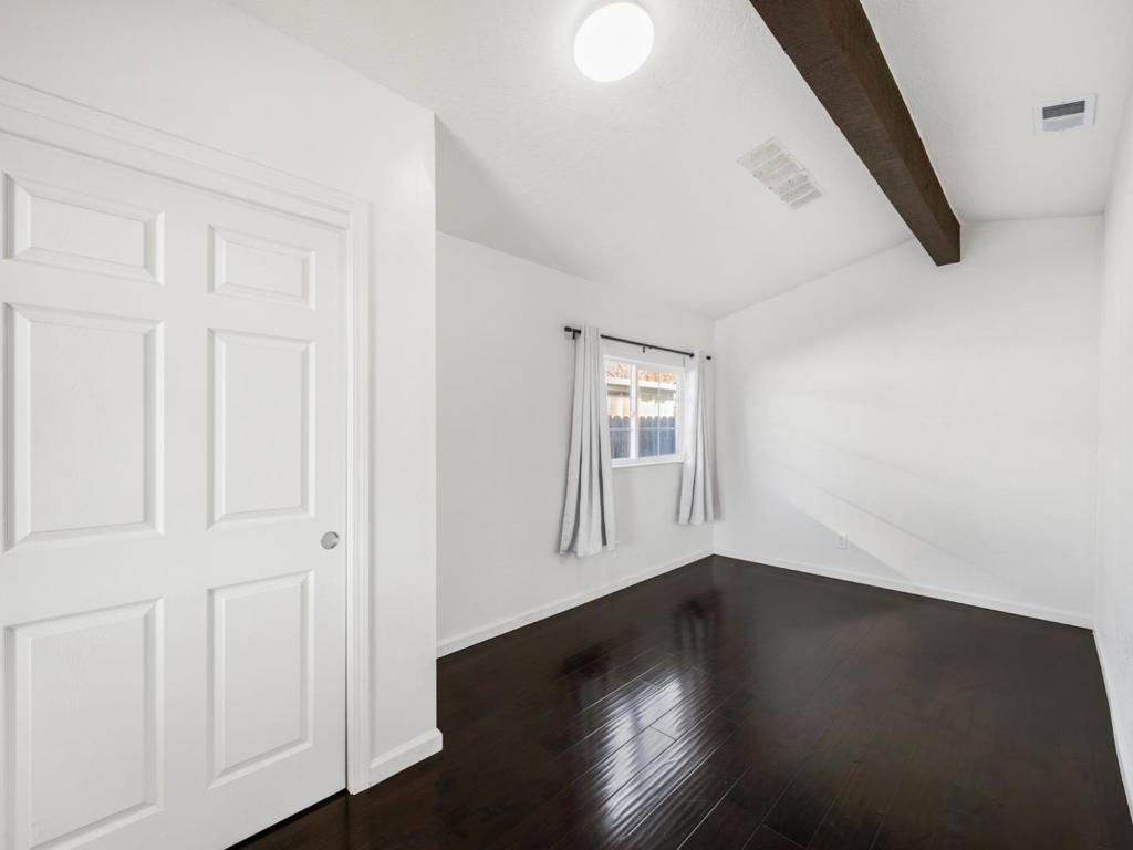 100 Beacon Drive Property Photo 14