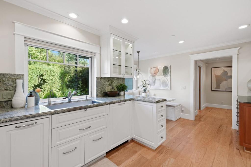 150 Doherty Way Property Photo 10