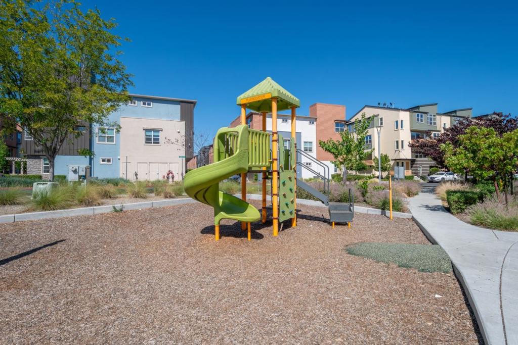 ML82057377 Property Photo 38