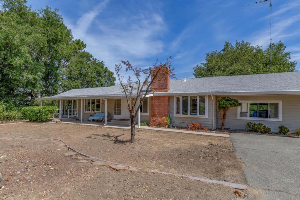 20615 Leonard Road Property Photo 3