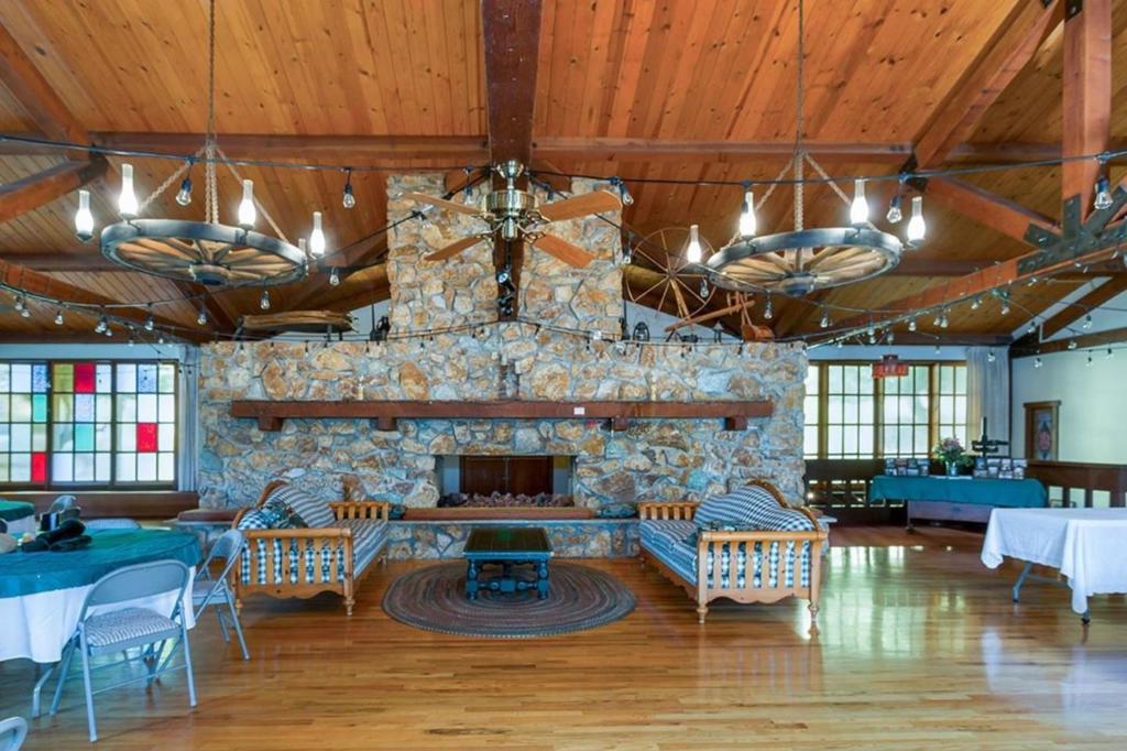 552 Bean Creek Road 166 Property Photo 46