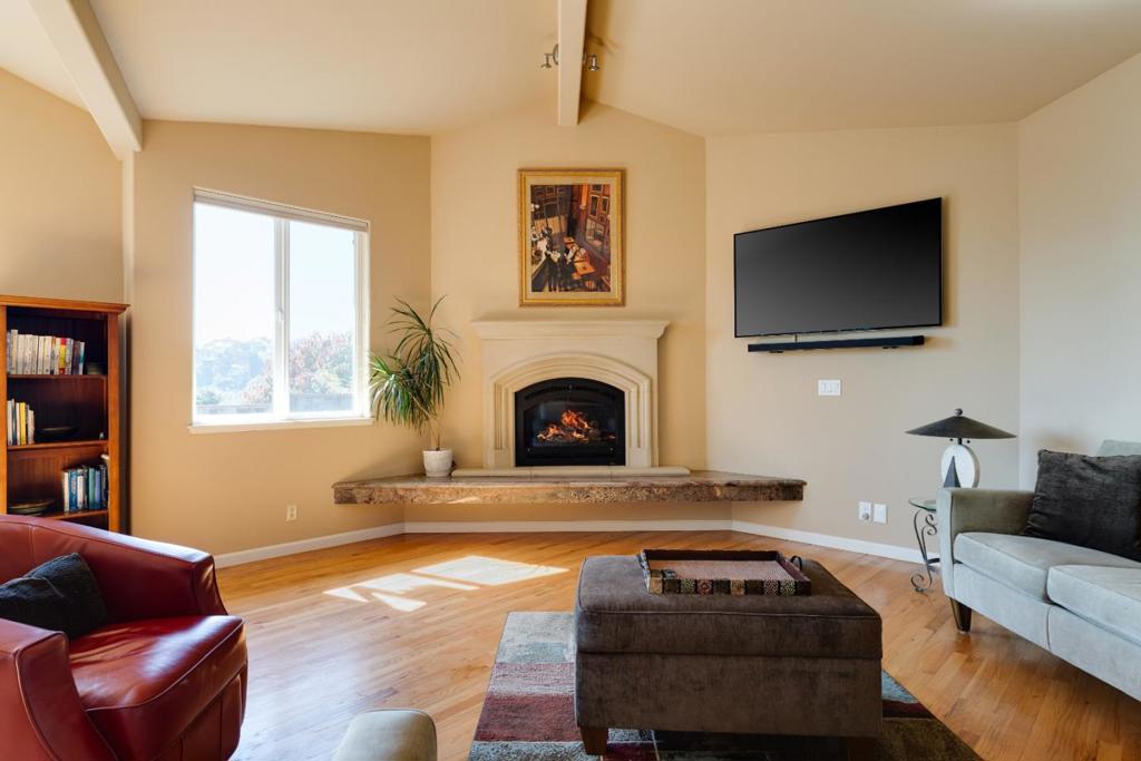 213 Sand Street Property Photo 14