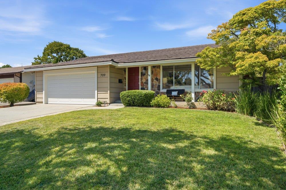 709 Carlisle Way Property Photo