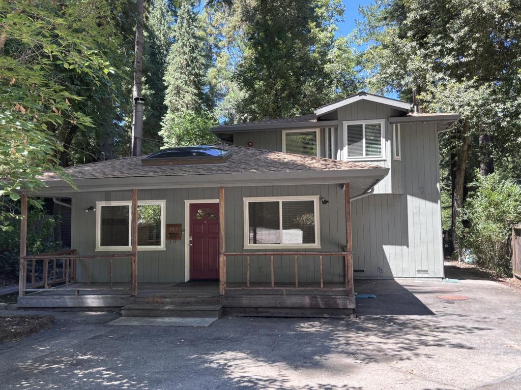 184 Acorn Drive Property Photo 2
