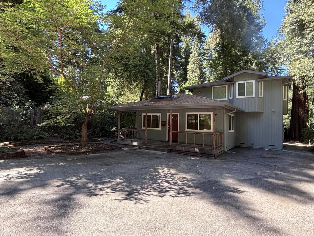 184 Acorn Drive Property Photo 3