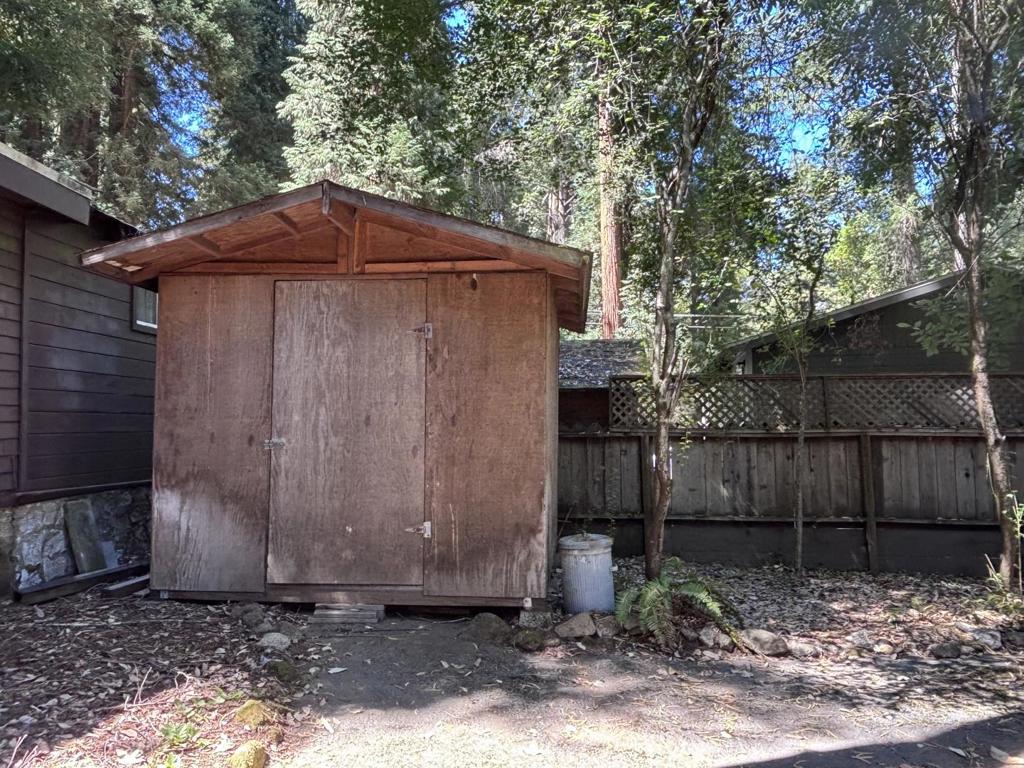 184 Acorn Drive Property Photo 21