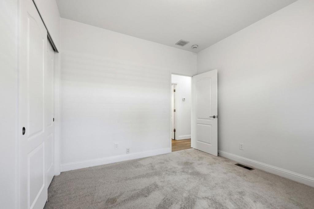 3263 Vineyard 205 Property Photo 18