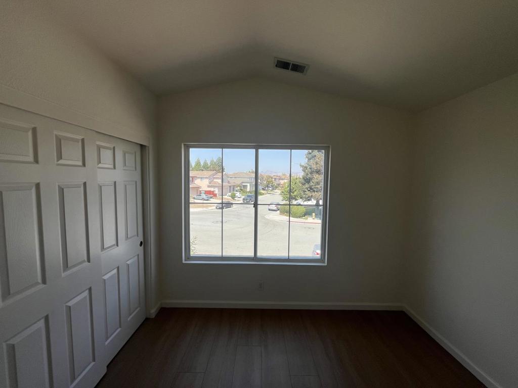 711 Hillock Drive Property Photo 21