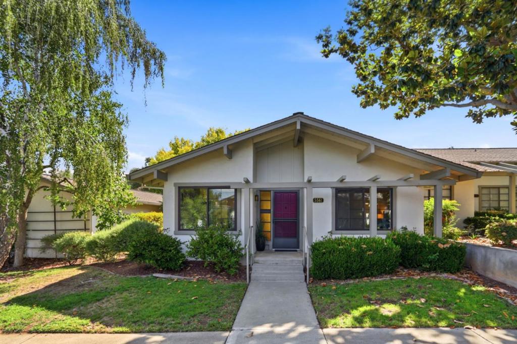 5561 Cribari Circle Property Photo 1