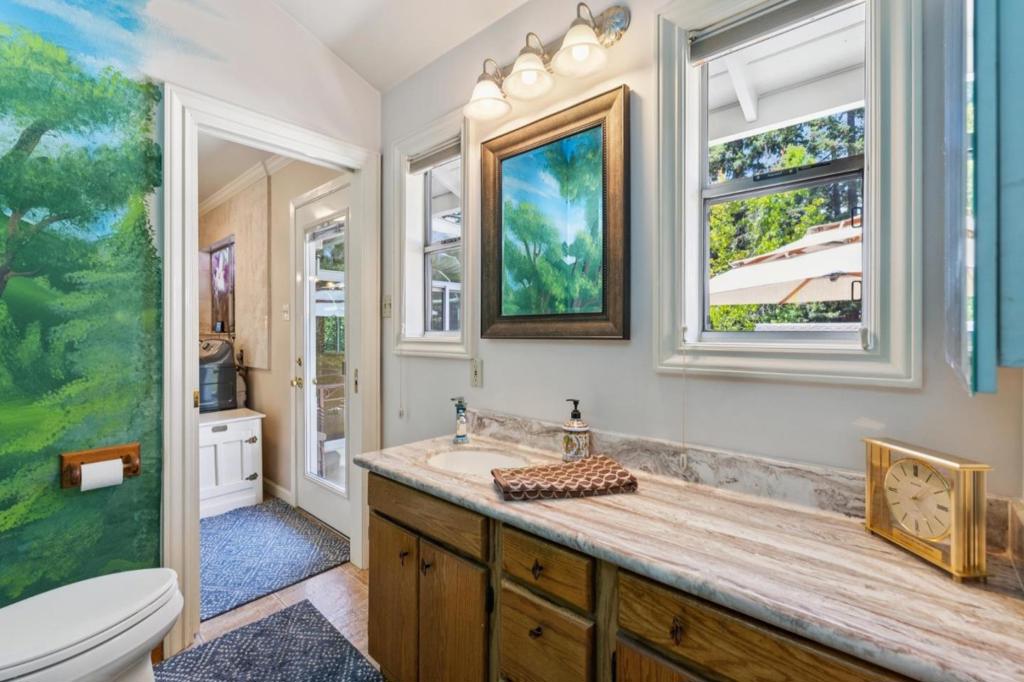 1650 Cordilleras Road Property Photo 33