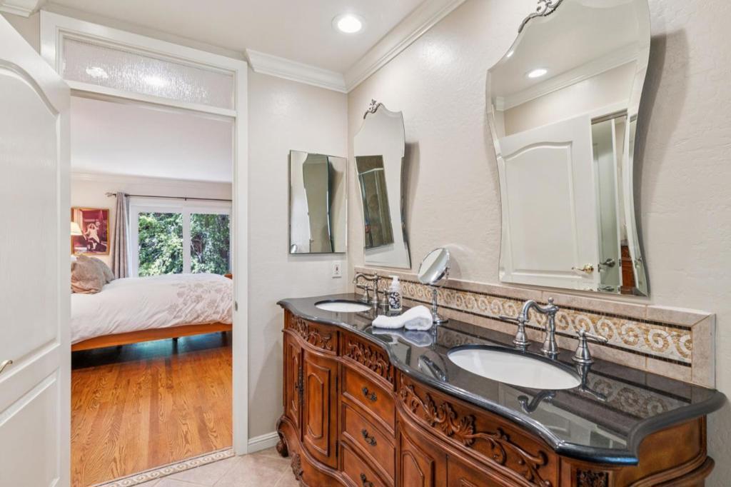 1650 Cordilleras Road Property Photo 40