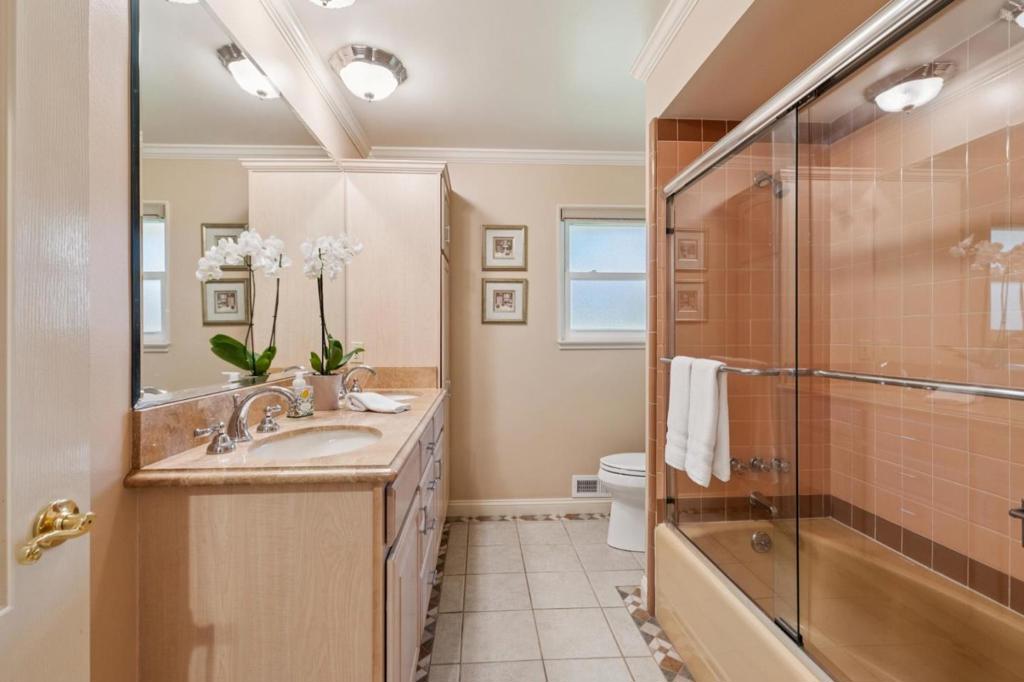 1650 Cordilleras Road Property Photo 48