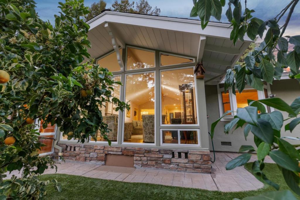 1650 Cordilleras Road Property Photo 89