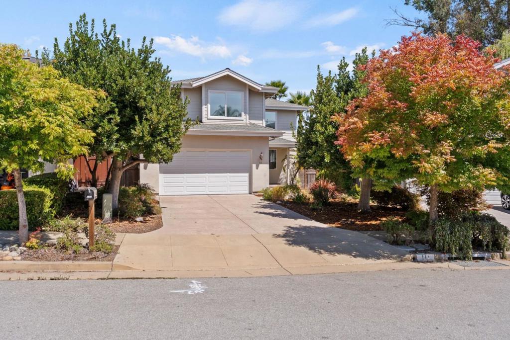 111 Izant Court Property Photo 2