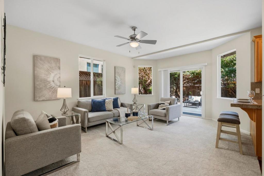 111 Izant Court Property Photo 4