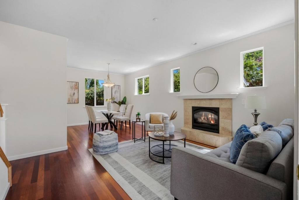 111 Izant Court Property Photo 8