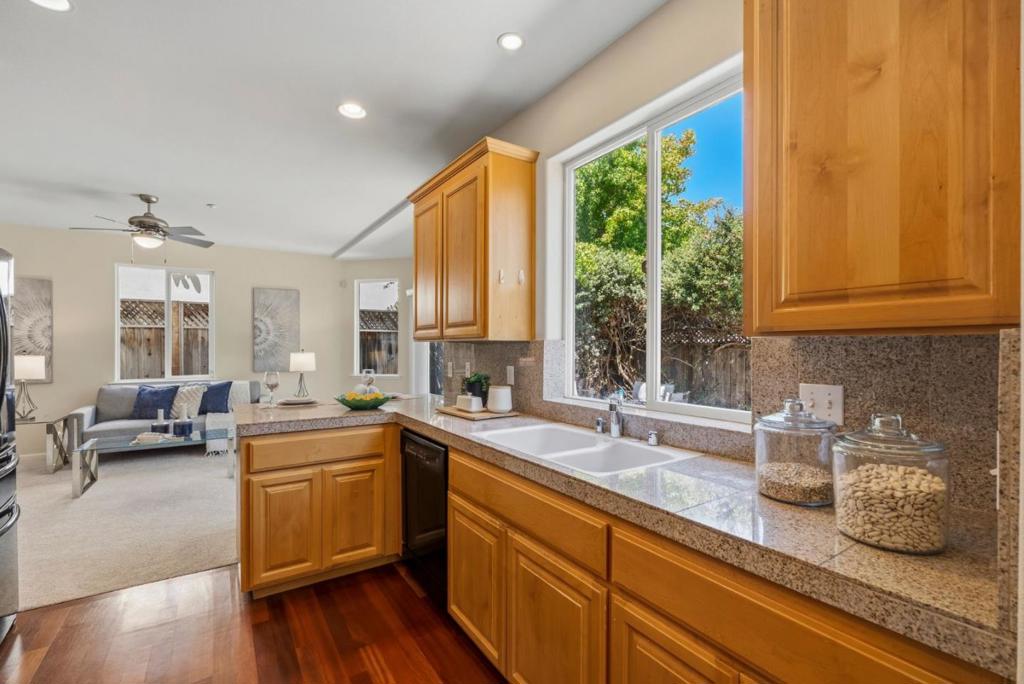111 Izant Court Property Photo 13