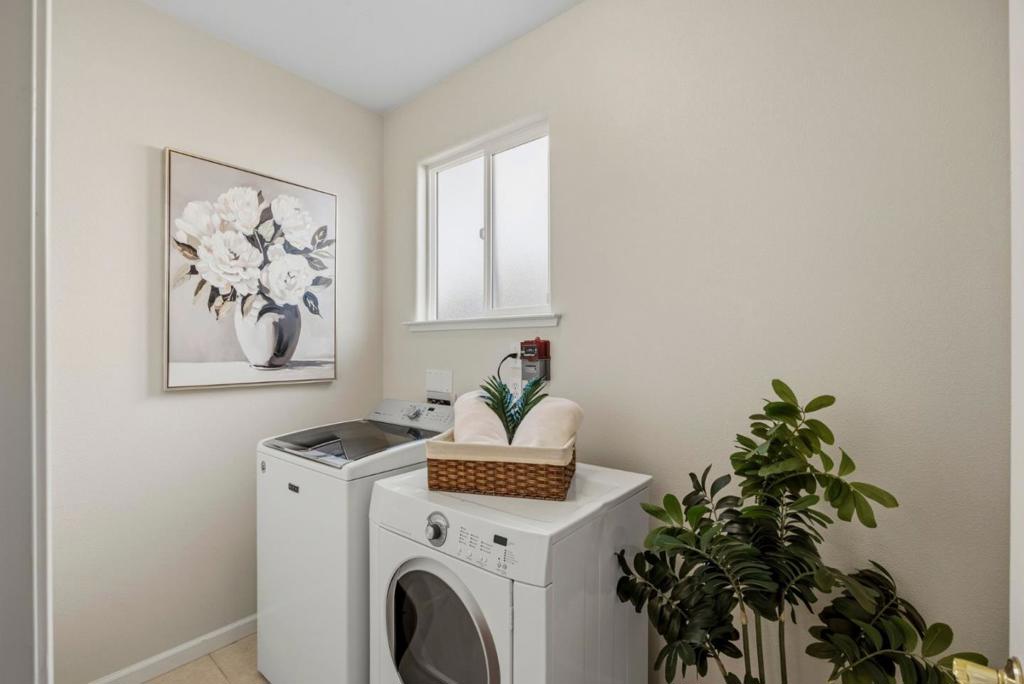 111 Izant Court Property Photo 19