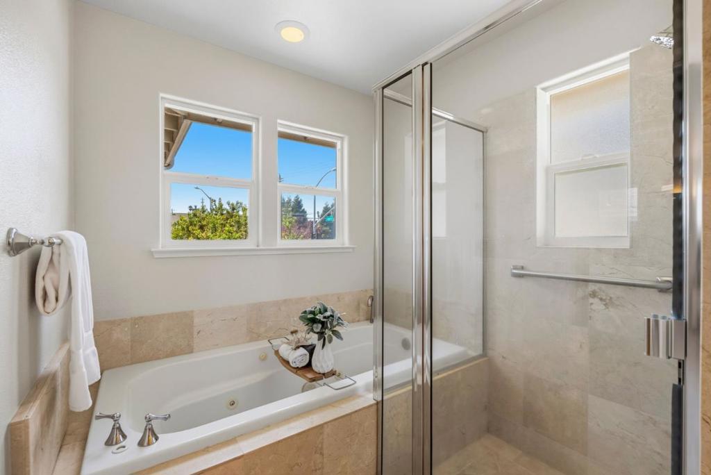 111 Izant Court Property Photo 26