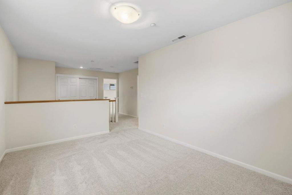 111 Izant Court Property Photo 31