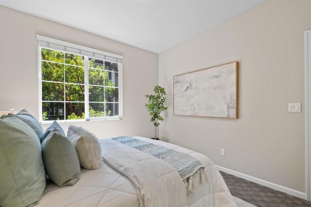 1052 Chamomile Property Photo 25