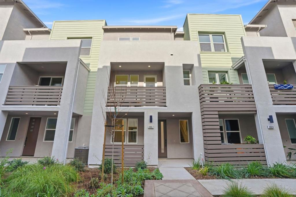 5011 Seashell Terrace Property Photo 1