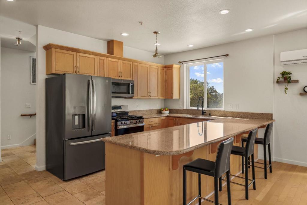 16919 Forrest Lane Property Photo 10