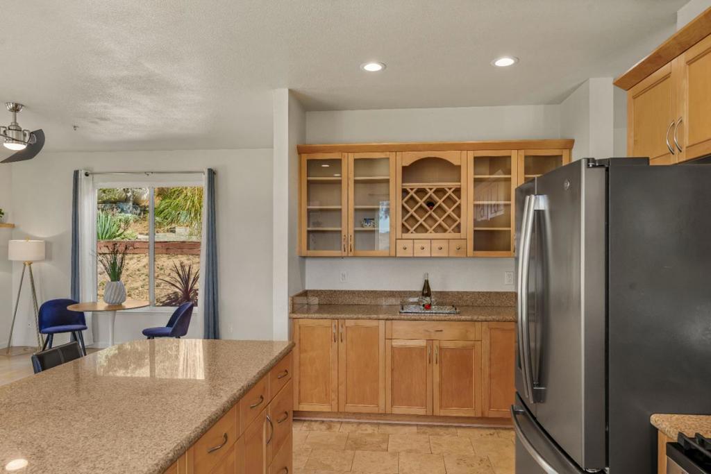 16919 Forrest Lane Property Photo 12