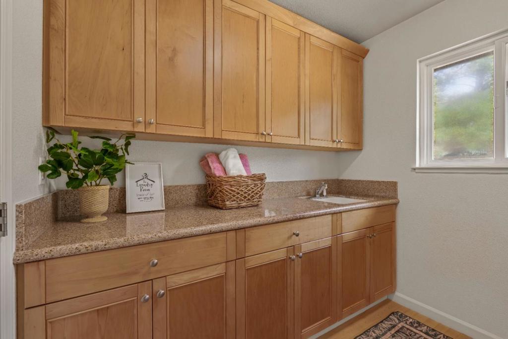 16919 Forrest Lane Property Photo 20