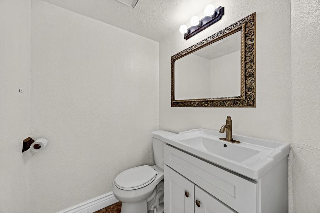 3510 Straitwood Court Property Photo 12