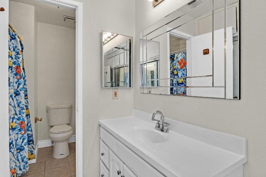 3510 Straitwood Court Property Photo 17