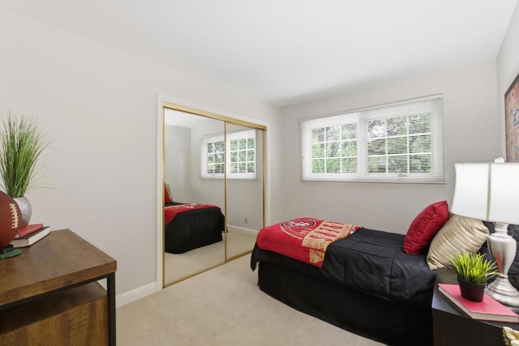 19201 Harleigh Drive Property Photo 22