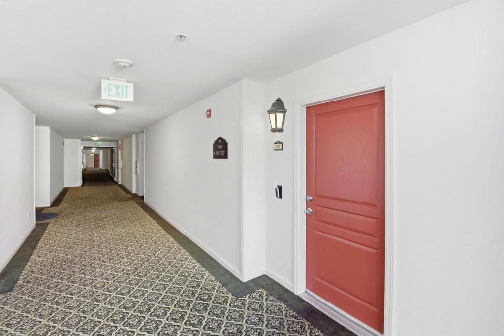 1883 Agnew Road 209 Property Photo 25