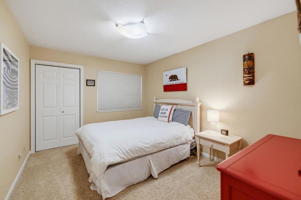 103 Dunsmuir Court Property Photo 8