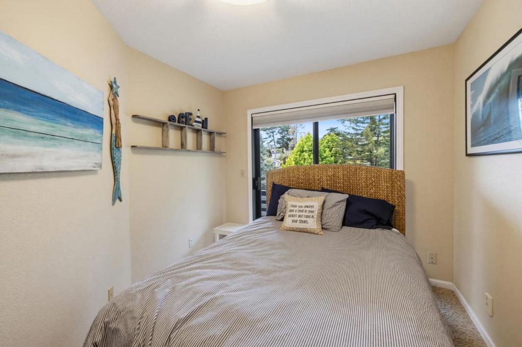 103 Dunsmuir Court Property Photo 12